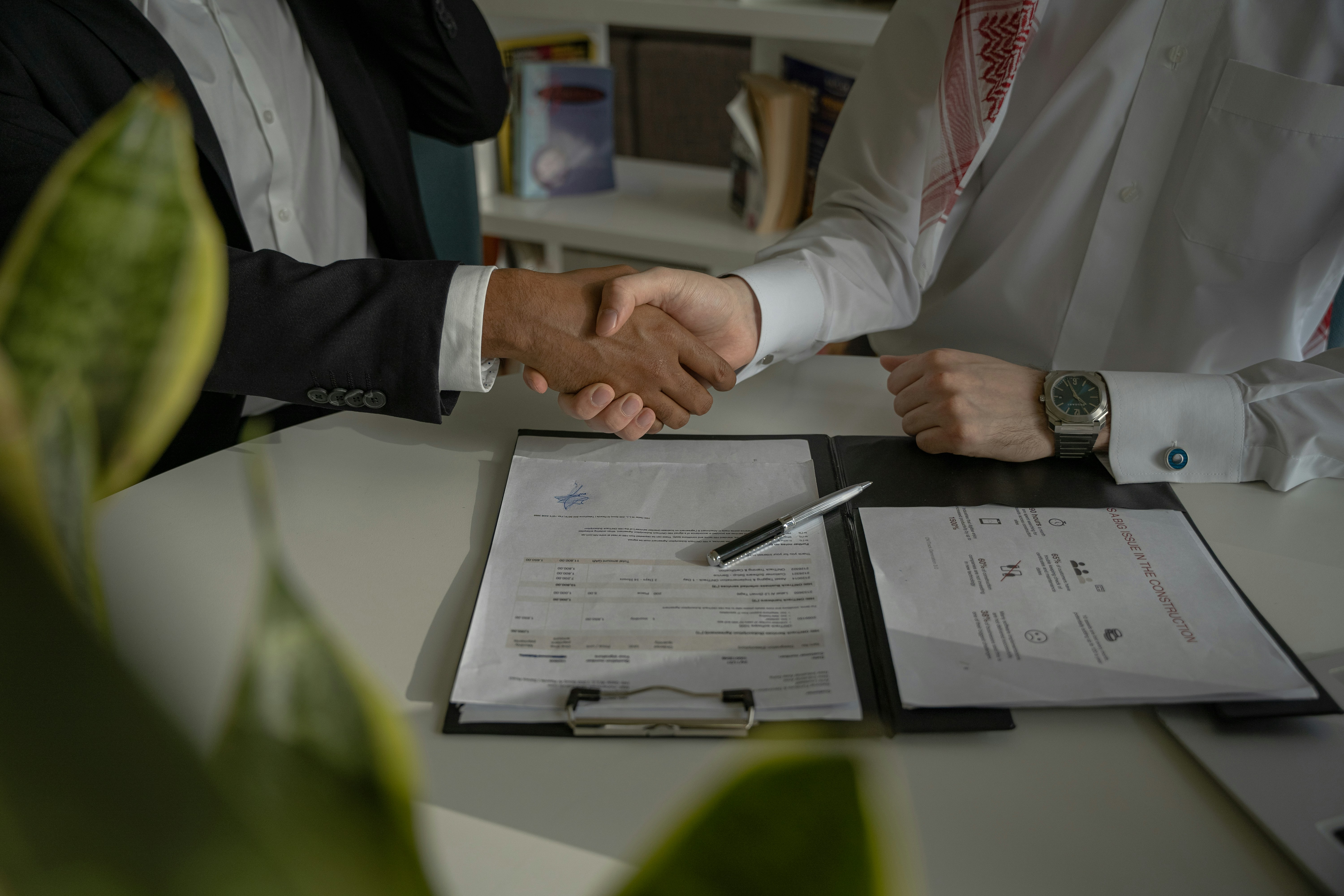 الكوادر الهندسية والطبية المتخصصة